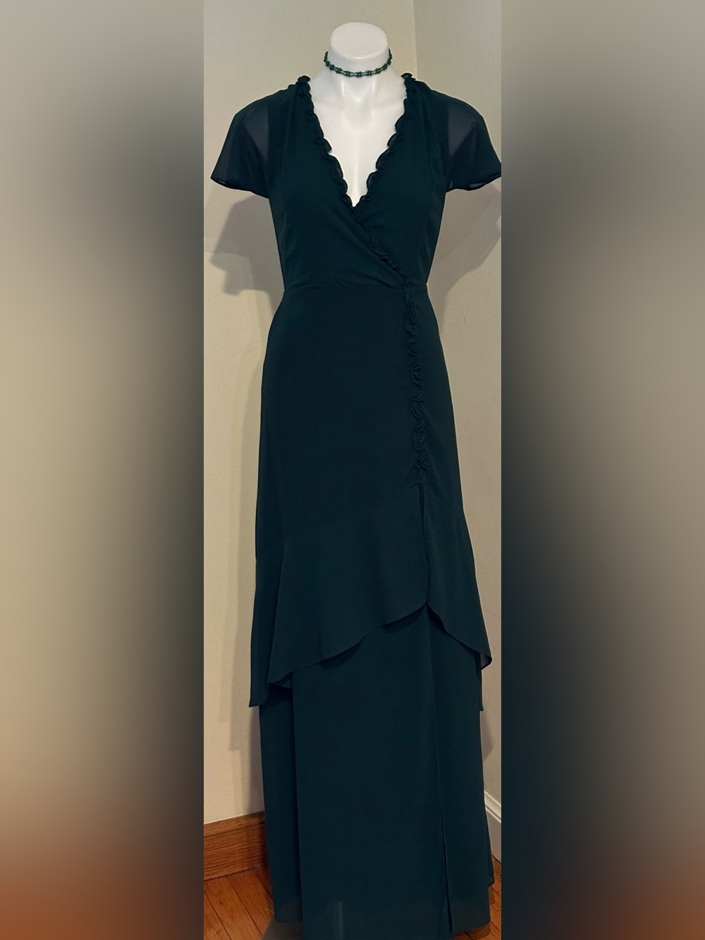 LULU Emerald Green Sheer V Neck & Ruffle Trim Tiered Slit Open Back Dress Sz S